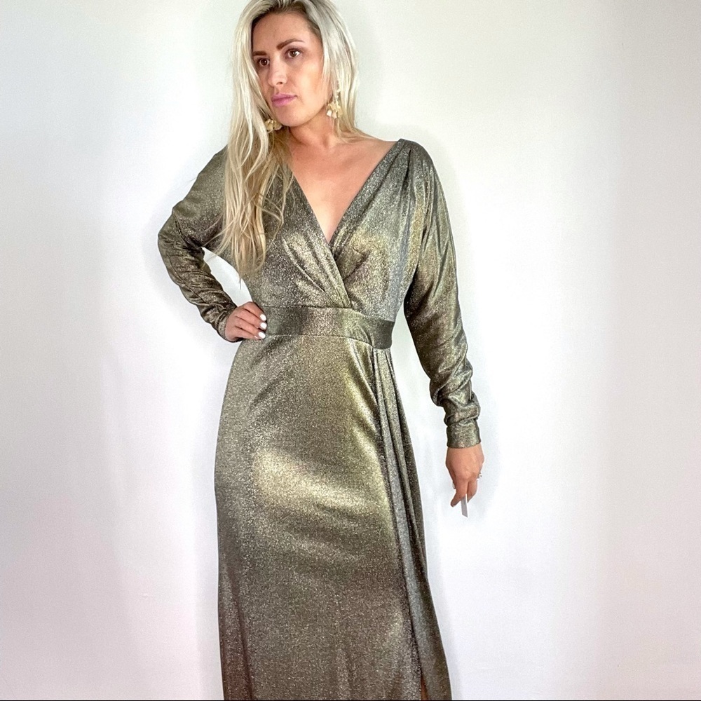 Teri Jon $570 Gold Shimmer Long Sleeve Gown w/Slit - Picture 4 of 16